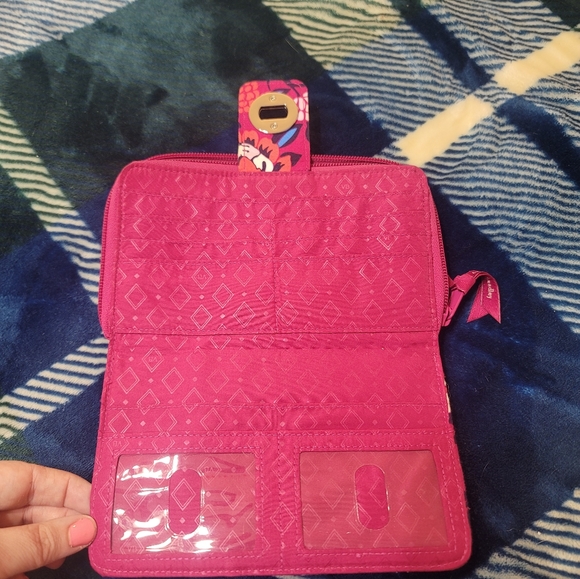 Vera Bradley Turlock Wallet Bloom Berry - Picture 4 of 4